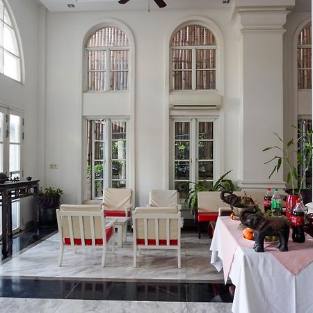 The Frangipani Royal Palace Hotel Phnom Penh Exterior foto
